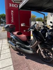 Piaggio Beverly 300i Tourer 2010-thumb-5