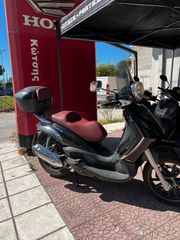 Piaggio Beverly 300i Tourer 2010-thumb-6