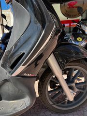Piaggio Beverly 300i Tourer 2010-thumb-7