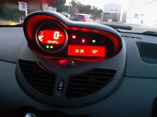 Renault Twingo 2012 DYNAMIQUE-thumb-9