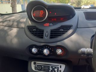Renault Twingo 2012 DYNAMIQUE-thumb-10