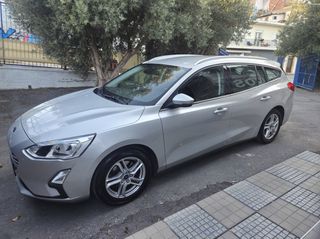 Ford Focus 2019-thumb-2