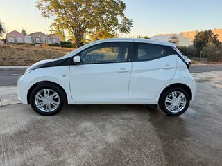 Toyota Aygo 2018 X-PLAY TOUCH-thumb-10