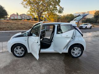 Toyota Aygo 2018 X-PLAY TOUCH-thumb-32