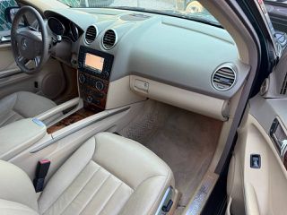 Mercedes-Benz ML 350 2006-thumb-22