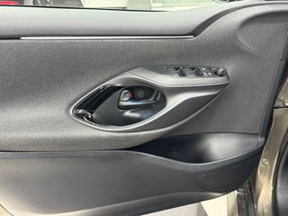 Toyota Yaris 2023 C-HIC  ΙΔΙΩΤΗΣ-thumb-12