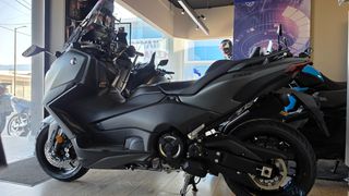 Yamaha T-MAX 560 2026 TMAX 560-thumb-2