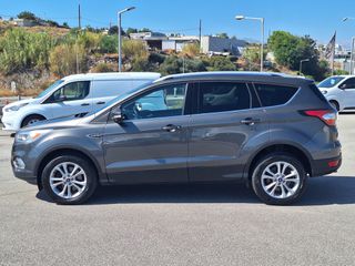 Ford Kuga 2016-thumb-2