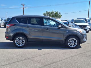 Ford Kuga 2016-thumb-3