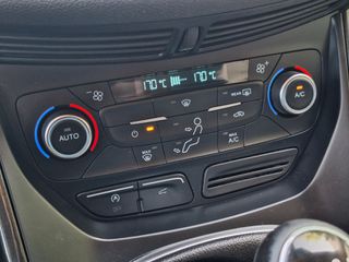 Ford Kuga 2016-thumb-21