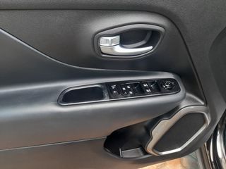 Jeep Renegade 2022-thumb-10