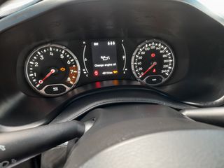 Jeep Renegade 2022-thumb-12