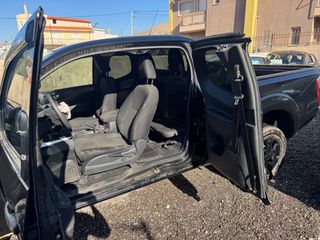 Nissan Navara 2021-thumb-9
