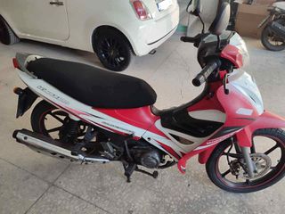 Modenas Kriss 2015 KRISS