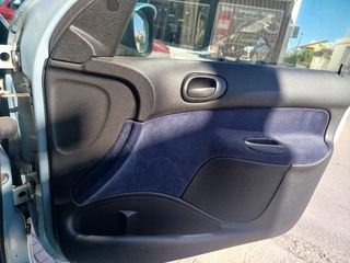 Peugeot 206 2002-thumb-22