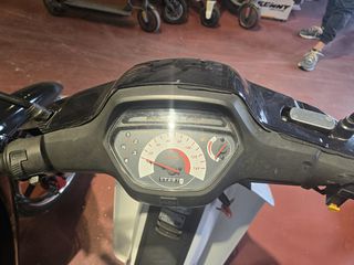 Daytona Diva 125 2020-thumb-3