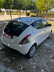 Lancia Ypsilon 2015 Δεσμεύτηκε-thumb-8