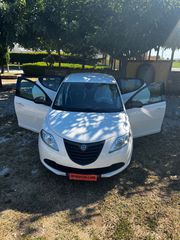 Lancia Ypsilon 2015 Δεσμεύτηκε-thumb-13