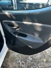Lancia Ypsilon 2015 Δεσμεύτηκε-thumb-23