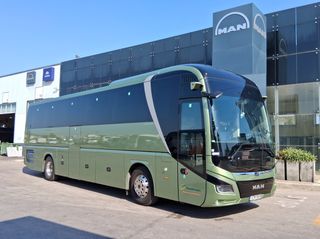 MAN 2024 Lion's Coach (R07)-thumb-1