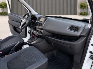 Fiat Doblo 2015-thumb-11