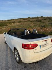 Audi A3 2011-thumb-12
