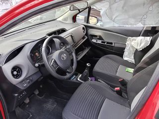 Toyota Yaris 2018-thumb-7