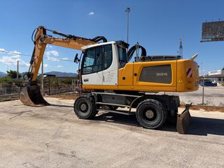 Εκσκαφέας Με Λάστιχα Liebherr 2017 A 924