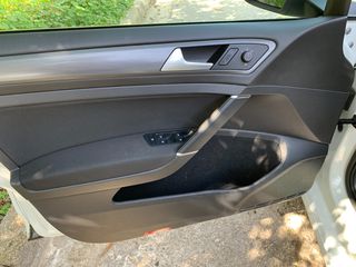 Volkswagen Golf 2019 1.6 TDI DSG (7-GEAR)-thumb-5