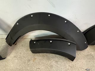 ΔΙΑΚΟΣΜΗΤΙΚΑ ΦΡΥΔΙΑ ΦΤΕΡΩΝ NISSAN NAVARA D23 ( NP300) - ( ΛΕΙΠΕΙ ΤΟ ΠΙΣΩ ΔΕΞΙΑ ) - ΠΩΛΟΥΝΤΑΙ ΜΑΖΙ Ή ΜΕΜΟΝΩΜΕΝΑ-thumb-2