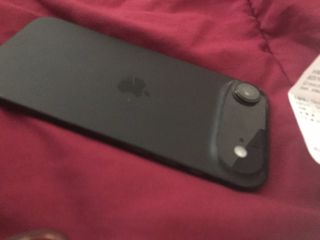 iPhone Air-thumb-1