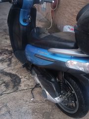 Piaggio Carnaby 250 2017 CARNABY 250IE-thumb-2