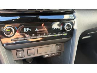 Toyota Yaris 2024 Yaris Cross 1.5 HDF 130hp Premiere Editi-thumb-14