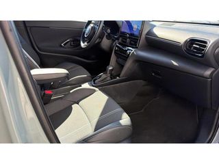 Toyota Yaris 2024 Yaris Cross 1.5 HDF 130hp Premiere Editi-thumb-31