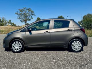 Toyota Yaris 2016 1.5 HYBRID DYNAMIC-thumb-3