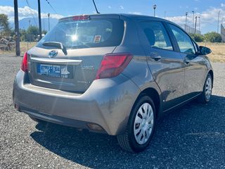 Toyota Yaris 2016 1.5 HYBRID DYNAMIC-thumb-5