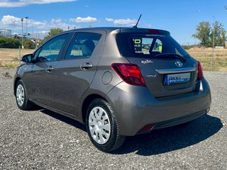 Toyota Yaris 2016 1.5 HYBRID DYNAMIC-thumb-7