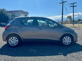 Toyota Yaris 2016 1.5 HYBRID DYNAMIC-thumb-4