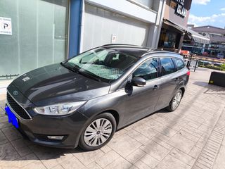 Ford Focus 2017 ECO BOOST-thumb-1