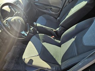Renault Clio 2015-thumb-13