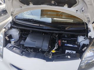 Toyota Aygo 2011-thumb-15