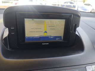 Toyota Aygo 2011-thumb-6