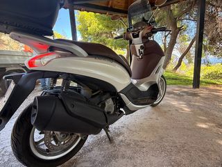 Piaggio Beverly 350 2018 SPORT TOURING ABS-ASR-thumb-3