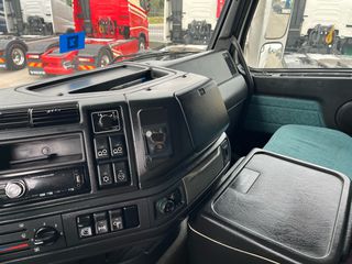Volvo 2000 FH12-460-thumb-18