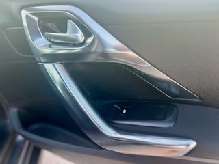 Peugeot 2008 2016 1.2 e-THP 110hp Allure/ΟΘΟΝΗ/PARKTRONIC/ΔΕΡΜΑ/CRUISE/LED/EU6-thumb-25