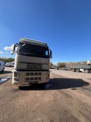 Volvo 2011 4x2-thumb-2