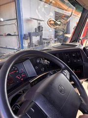 Volvo 2011 4x2-thumb-6