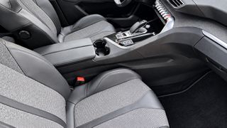 Peugeot 3008 2020 Hybrid Allure 224HP ΟΡΟΦΗ ΗΛΕΚΤΡΙΚΗ ΗΛΙΟΥ-thumb-19