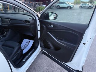 Opel Grandland X 2020 HYBRID4 Plug-in  300PS  AWD BVA8 ULTIMATE 4Χ4-thumb-69