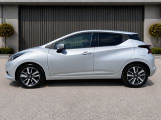 Nissan Micra 2017 ~N-Connecta-Πιλότος-Κλίμα-Ζάντες 16"-Κάμερα-Πλοηγός-Keyless~-thumb-6